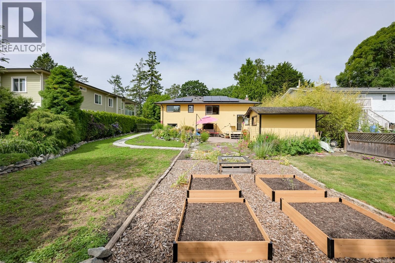 3967 Rainbow St - 57