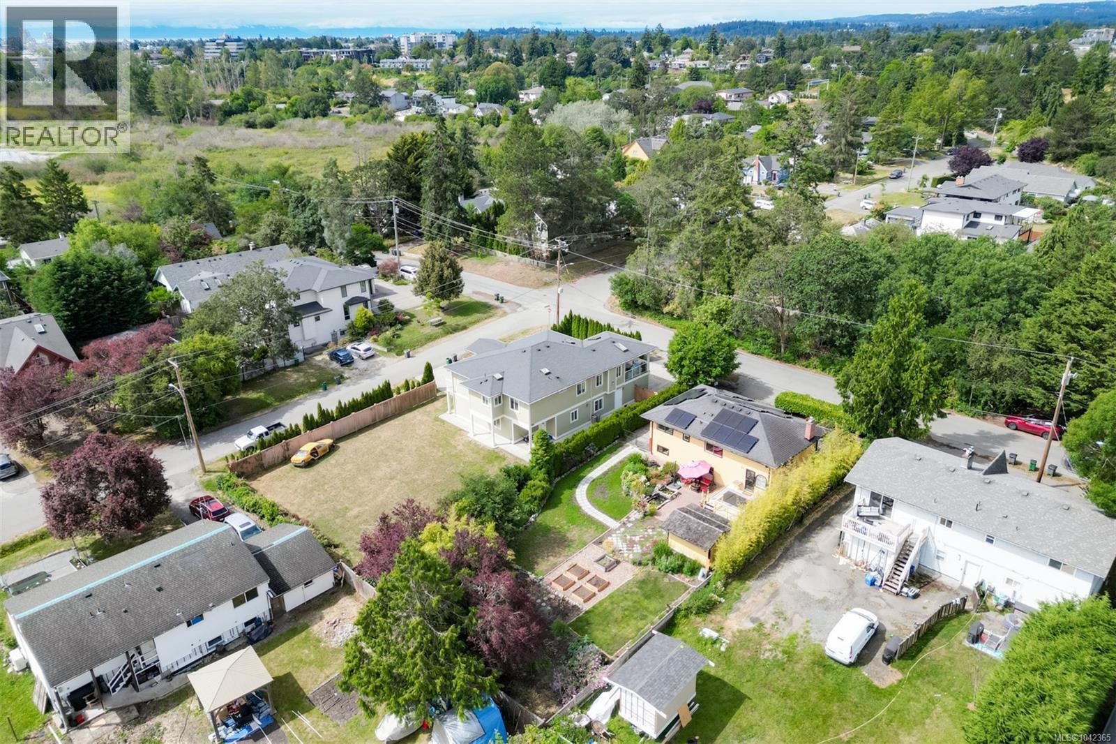 3967 Rainbow St - 65