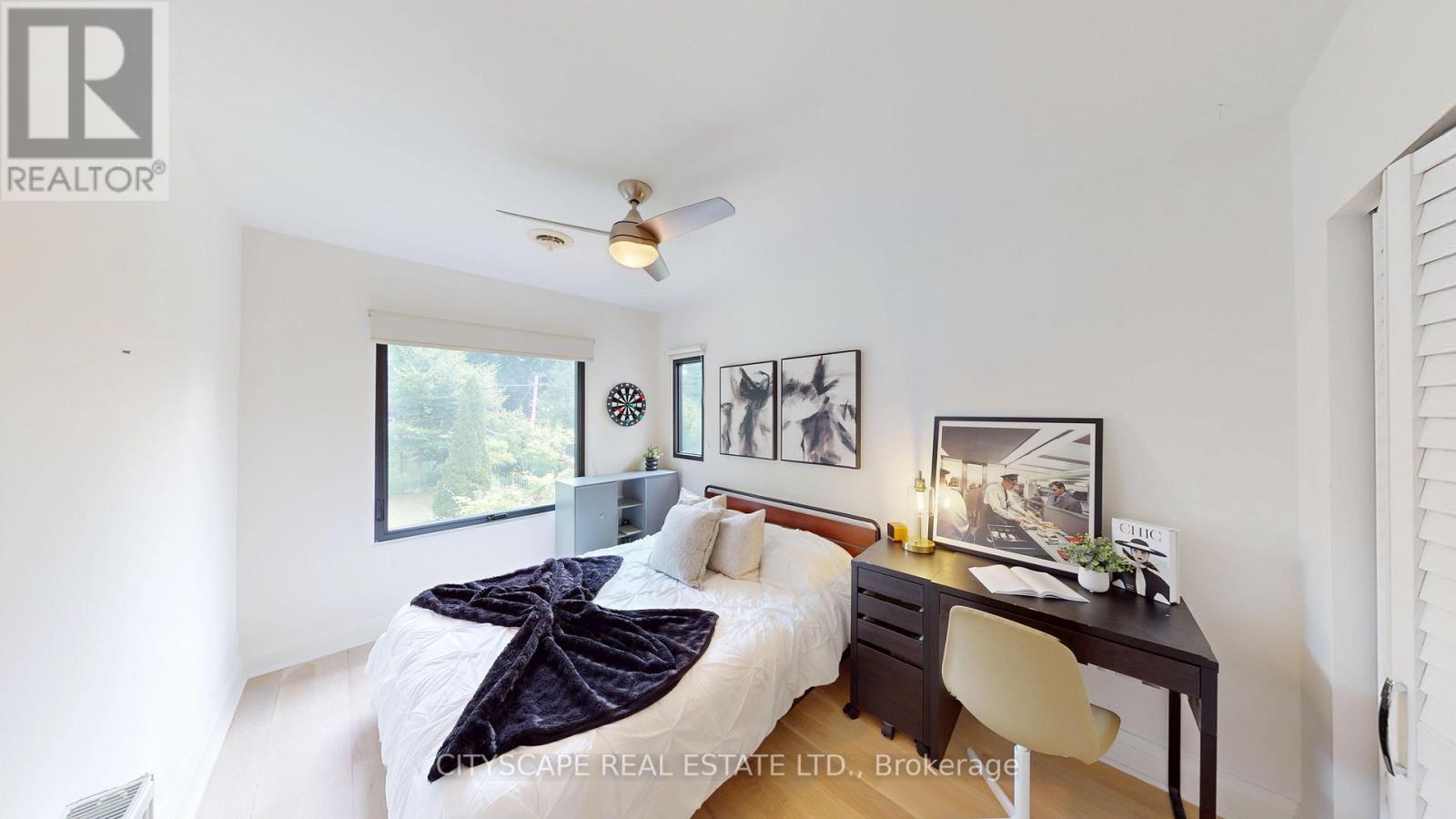 25 OSWALD CRESCENT - 32