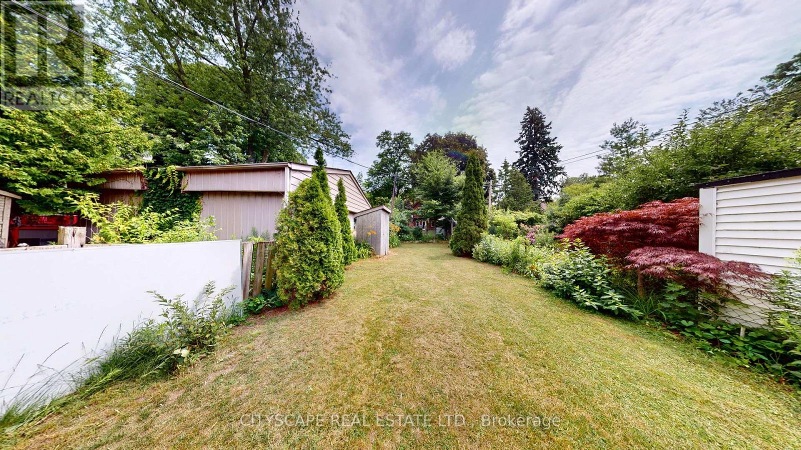 25 OSWALD CRESCENT - 44