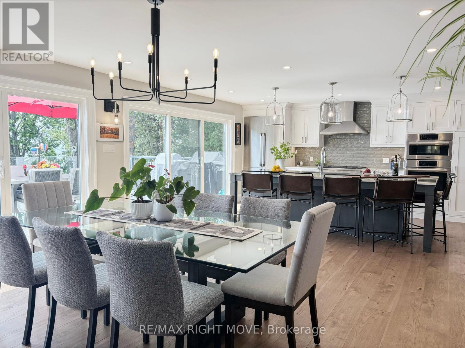 1189 WOODLAND DRIVE - 12