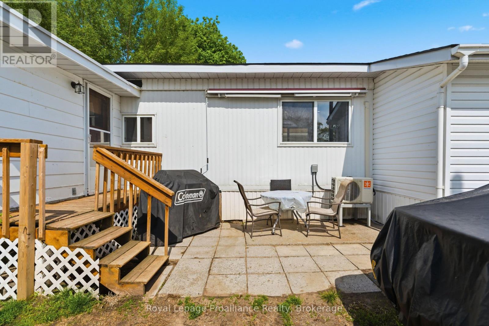 #53 63 WHITES ROAD - 24