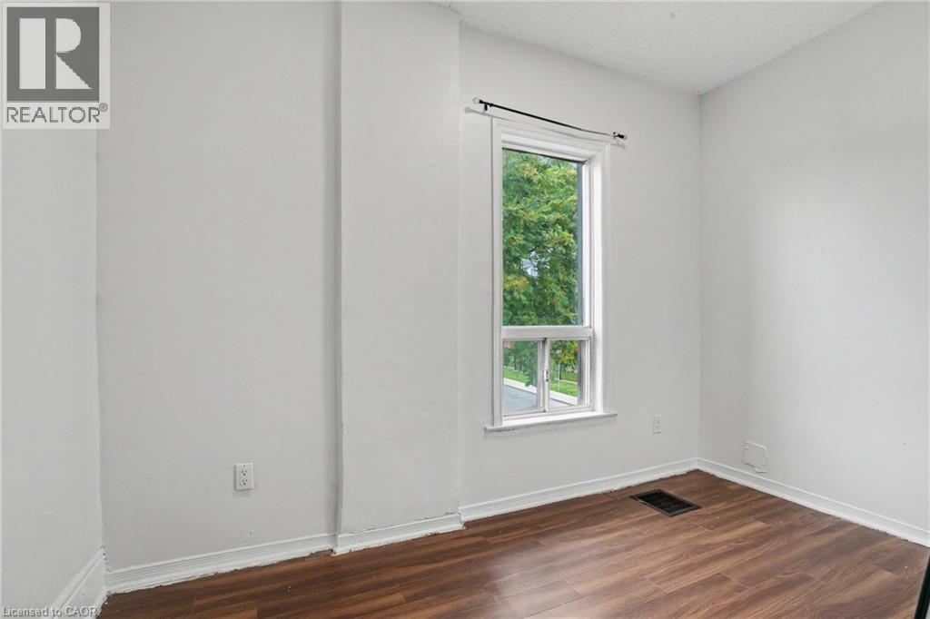 52 CATHCART Street - 24