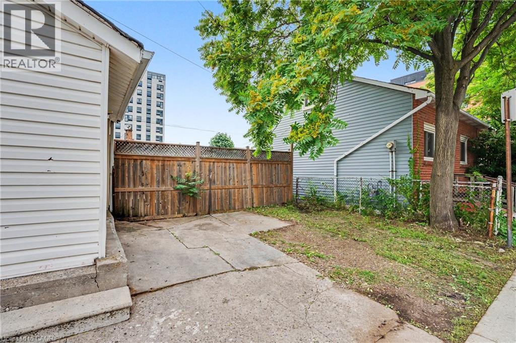 52 CATHCART Street - 30