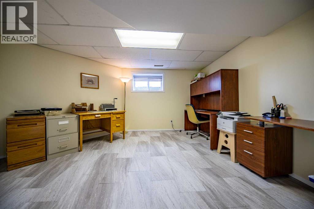12, 712074 Range Rd 55 - 17