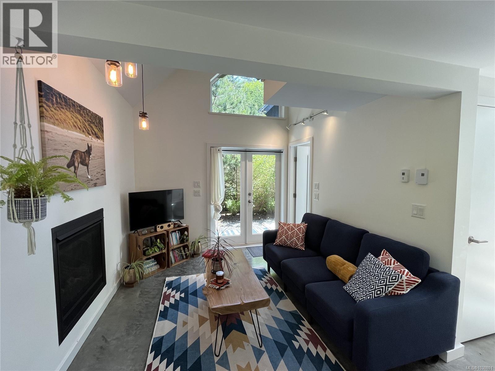 1156 Pacific Rim Hwy - 29