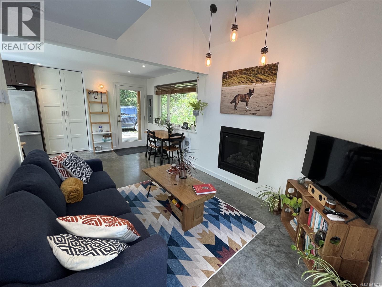 1156 Pacific Rim Hwy - 31