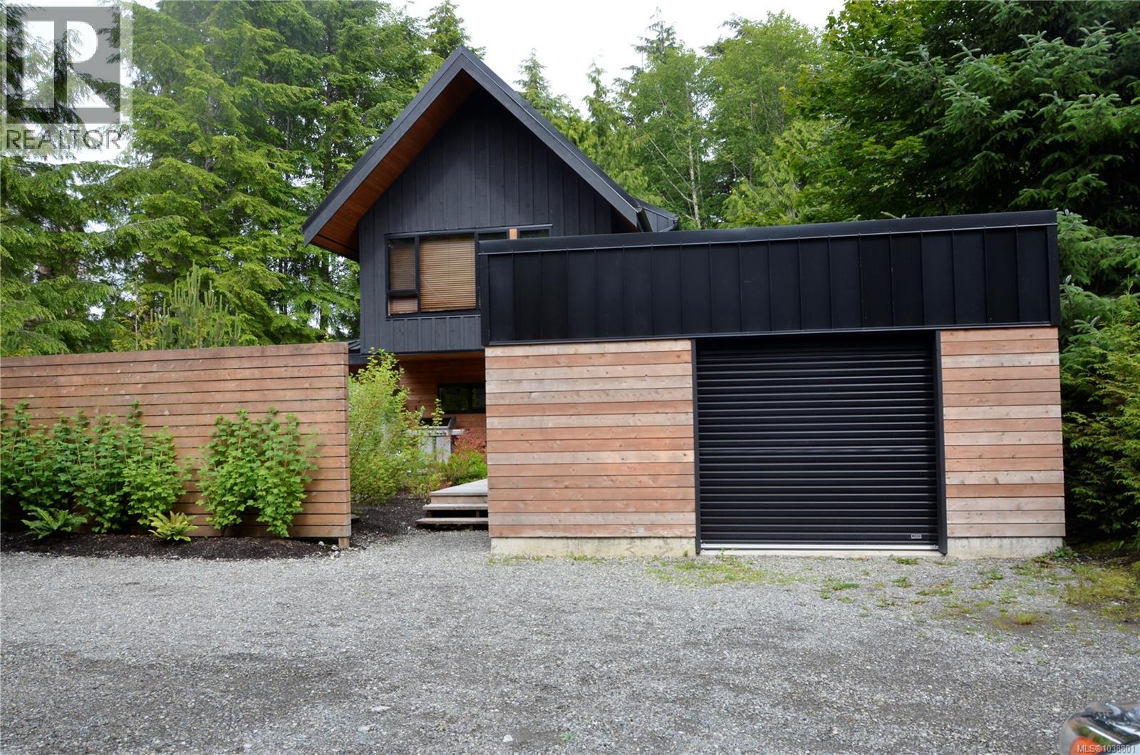 1156 Pacific Rim Hwy - 23