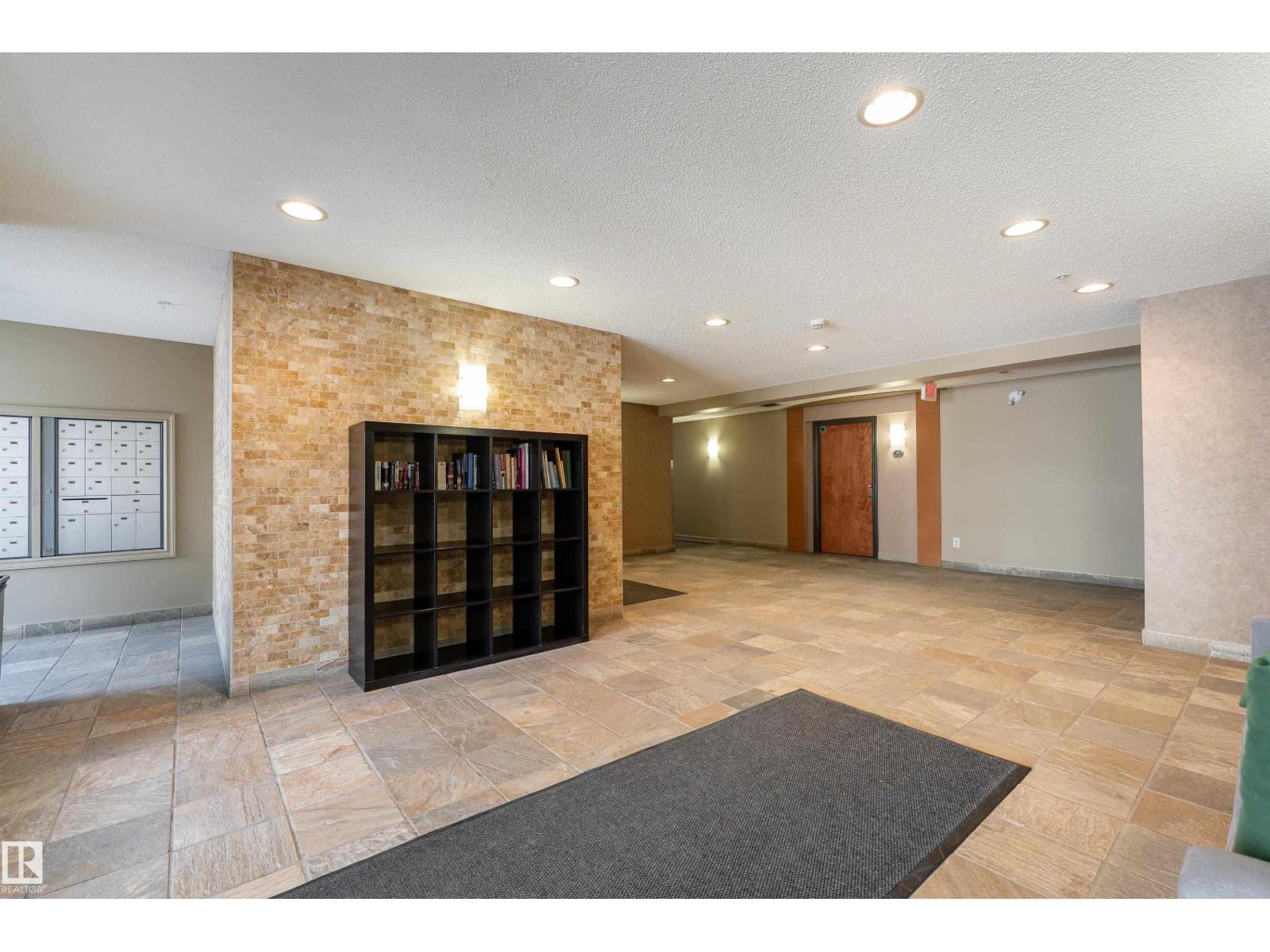 #103 13710 150 AV NW - 25