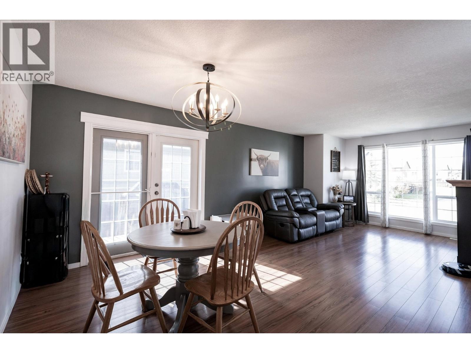 8227 86 AVENUE - 3