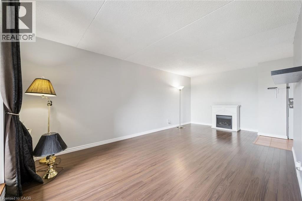 #404 65 SILVERCREEK Parkway N - 11
