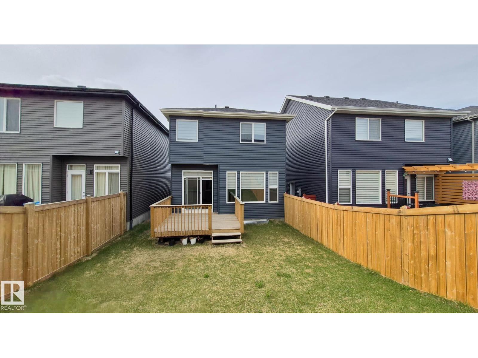 5120 23 AV SW - 50