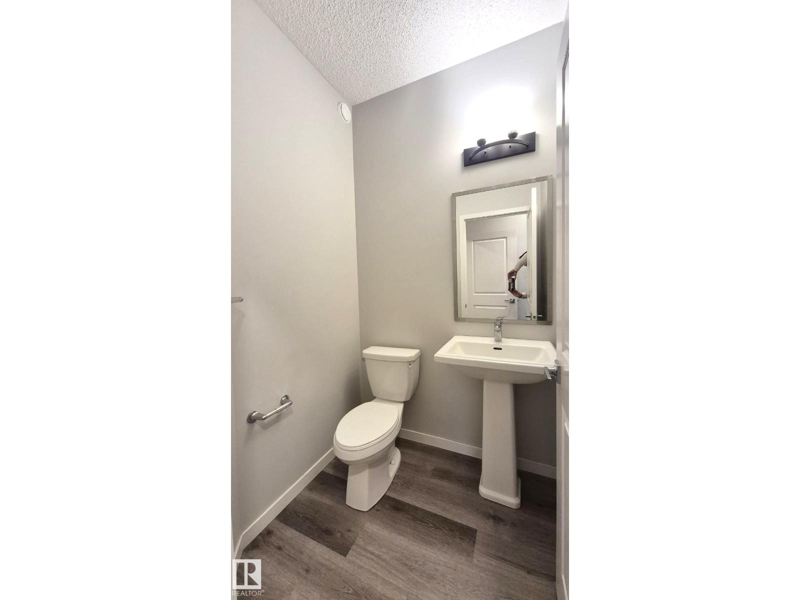 5120 23 AV SW - 15