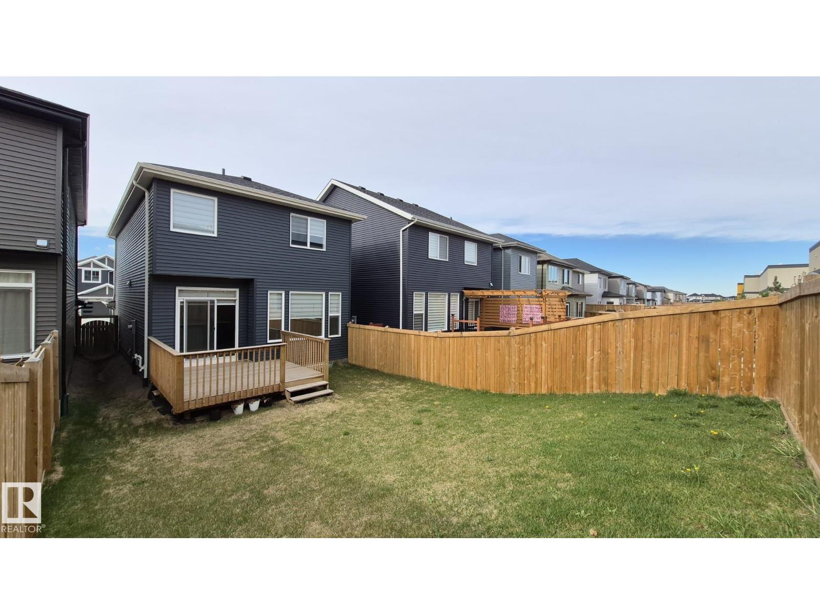 5120 23 AV SW - 49
