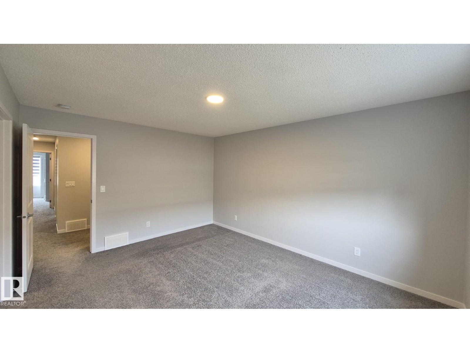 5120 23 AV SW - 40