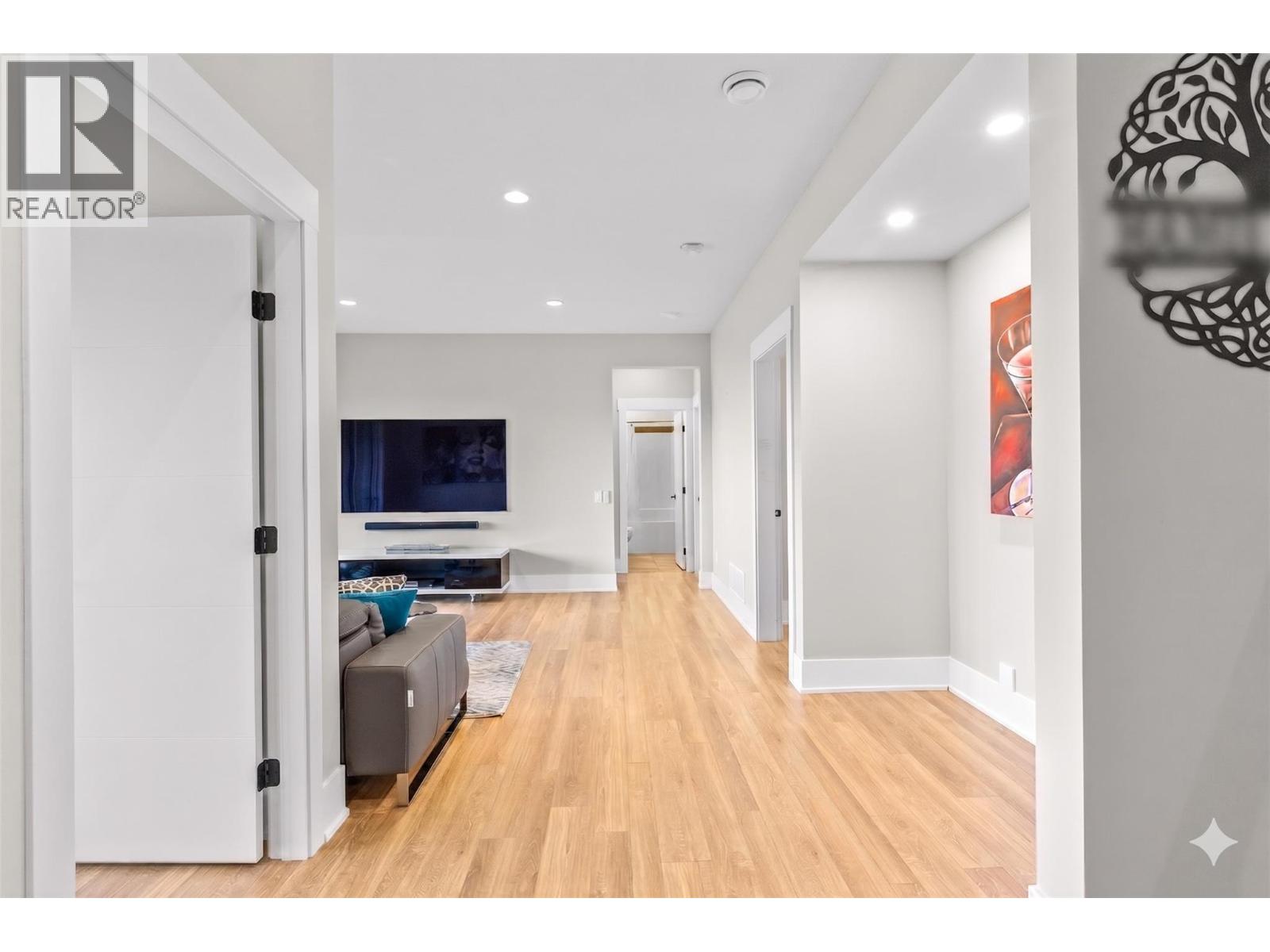 203 Grange Drive - 39