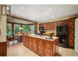 Family room - 250 Gatestone Avenue, Oakville, ON L6J5R9 Photo 14