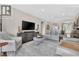Foyer - 3925 Gallaghers Circle, Kelowna, BC V1W3Z9 Photo 9