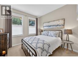 3925 Gallaghers Circle, Kelowna, BC V1W3Z9 Photo 20