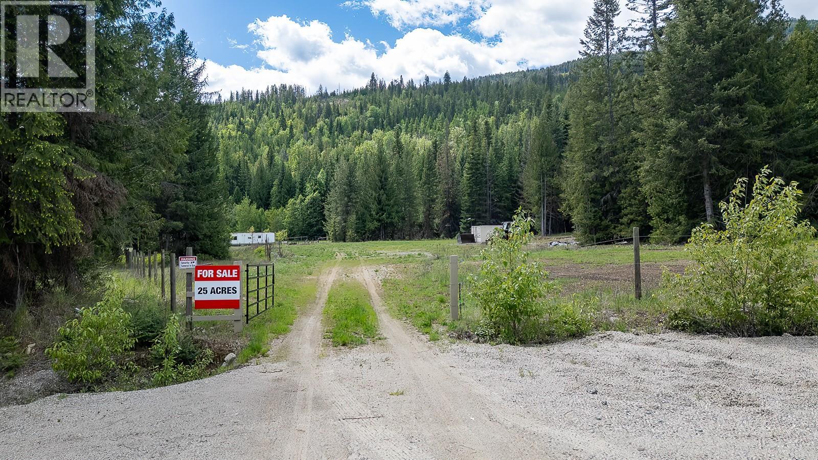 Main entry off of Greening Road.
