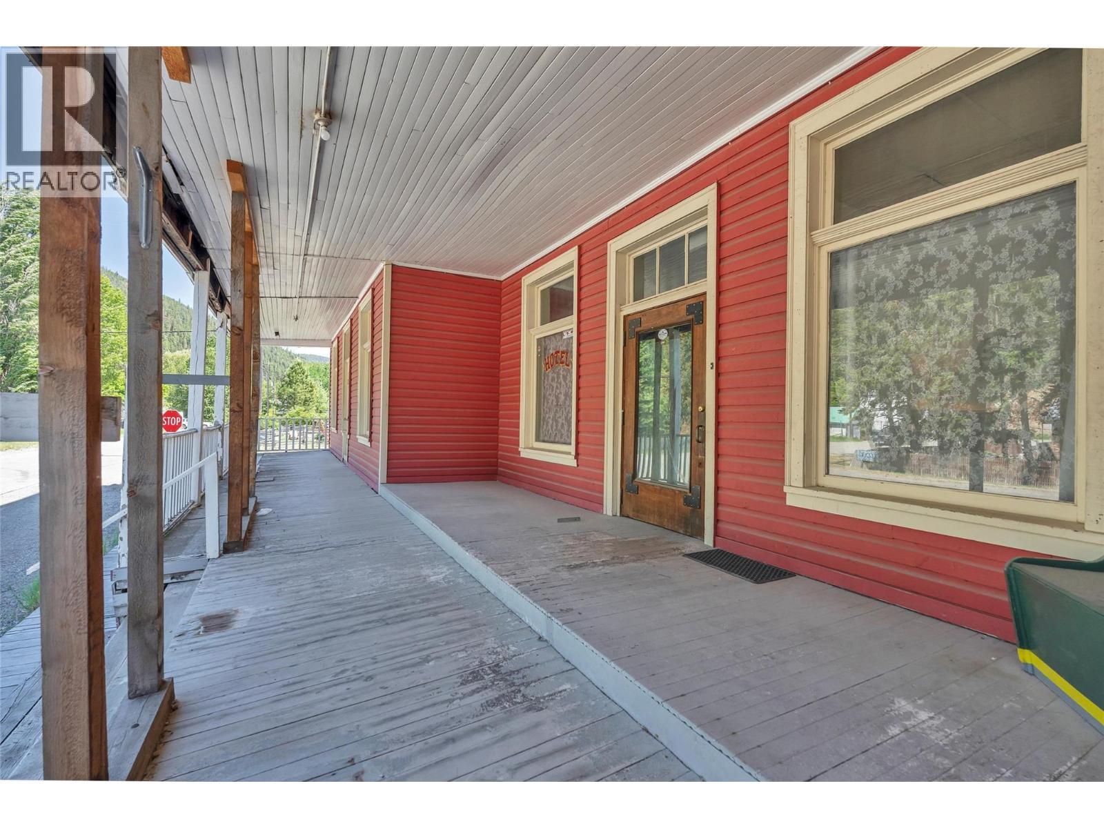 1853 Main Street, Coalmont-Tulameen — photo 45