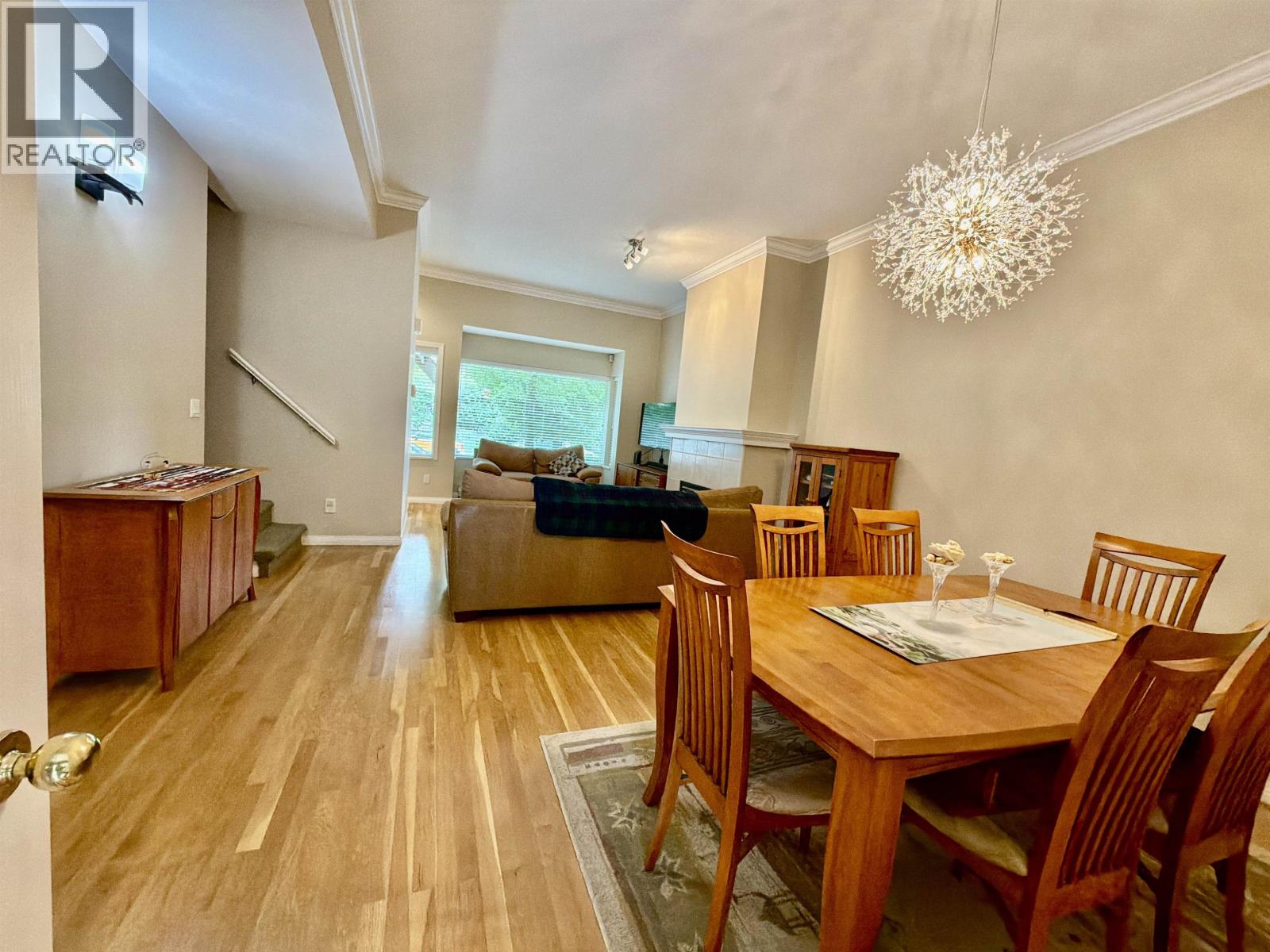 4 1701 CHESTERFIELD AVENUE, North Vancouver