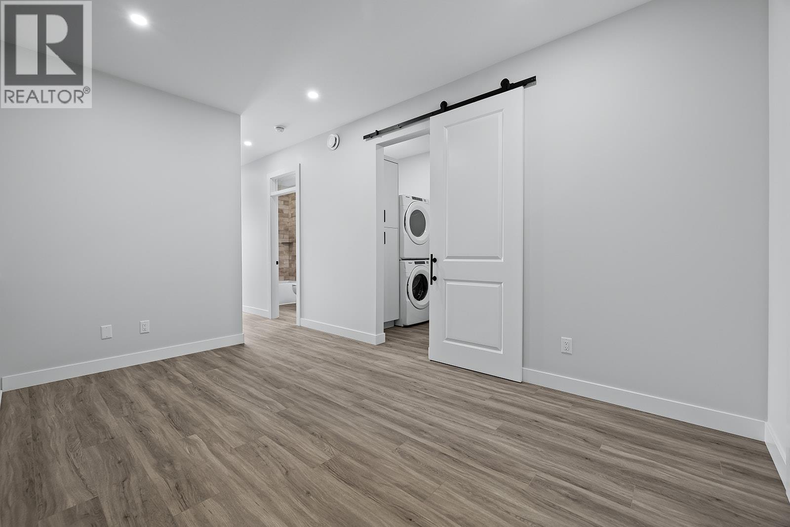 1715 Treffry Place Unit# 102, Summerland