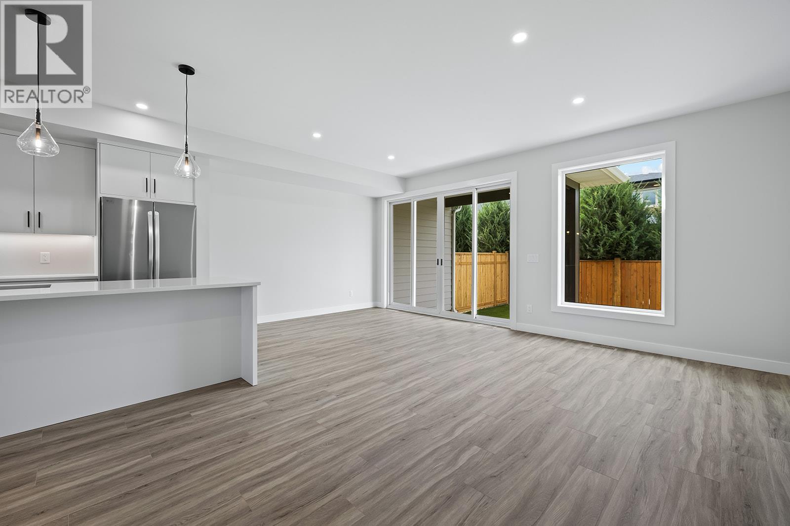 1715 Treffry Place Unit# 102, Summerland