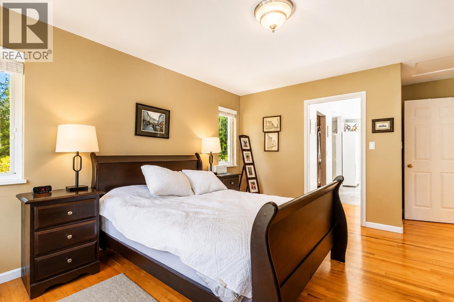 7904 REDROOFFS ROAD, Halfmoon Bay