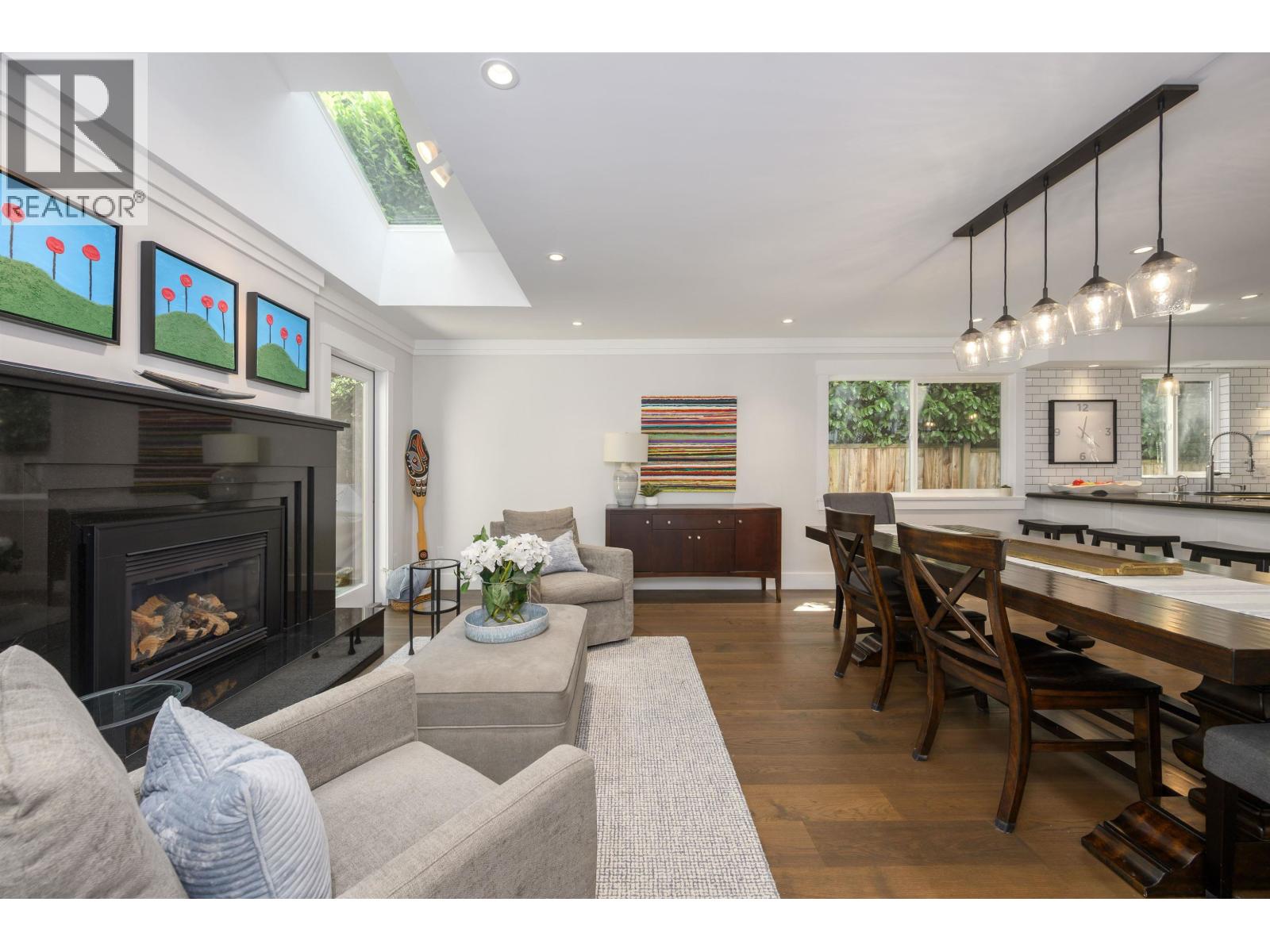 5544 WOODCHUCK PLACE, North Vancouver