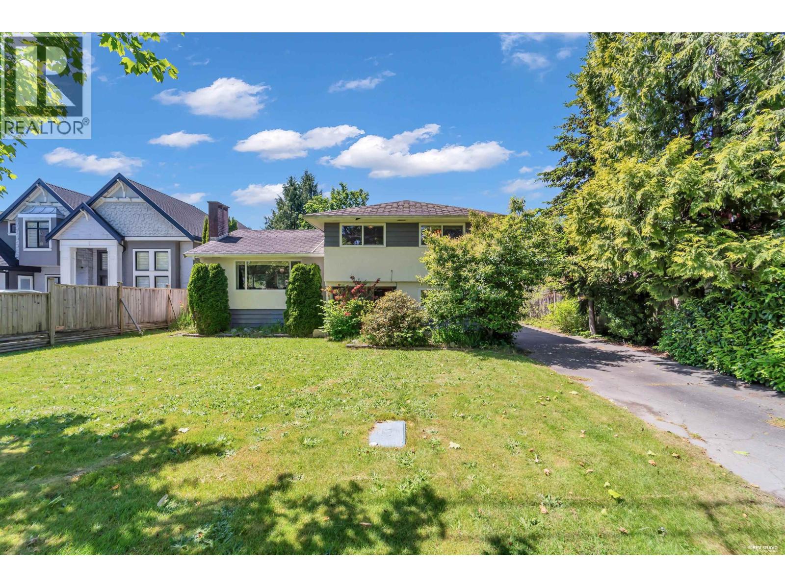 9451 CHAPMOND CRESCENT, Richmond