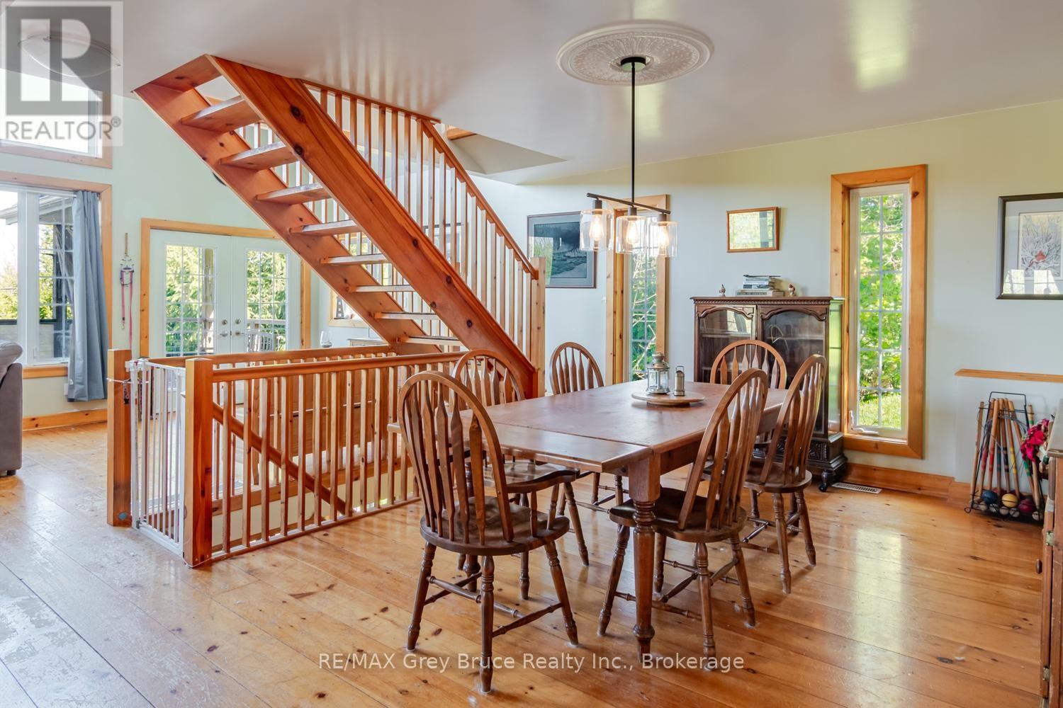 501192 GREY 1 ROAD - 17