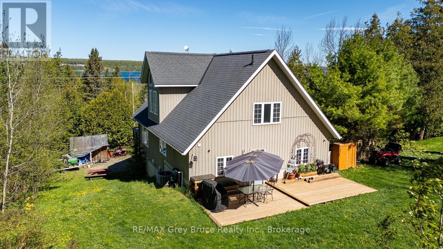 501192 GREY 1 ROAD - 34