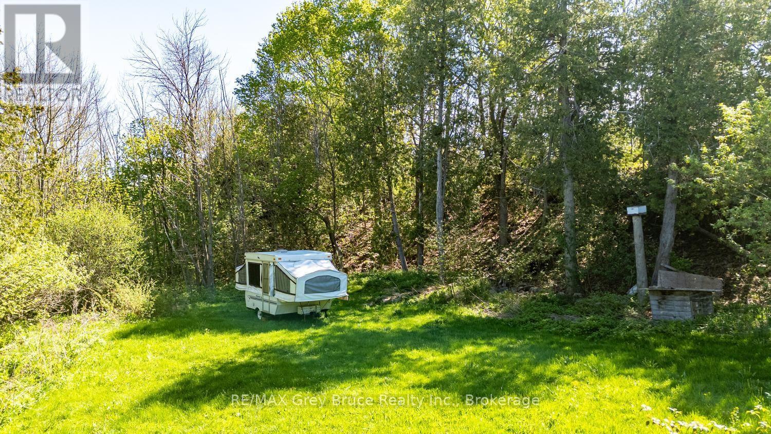 501192 GREY 1 ROAD - 39