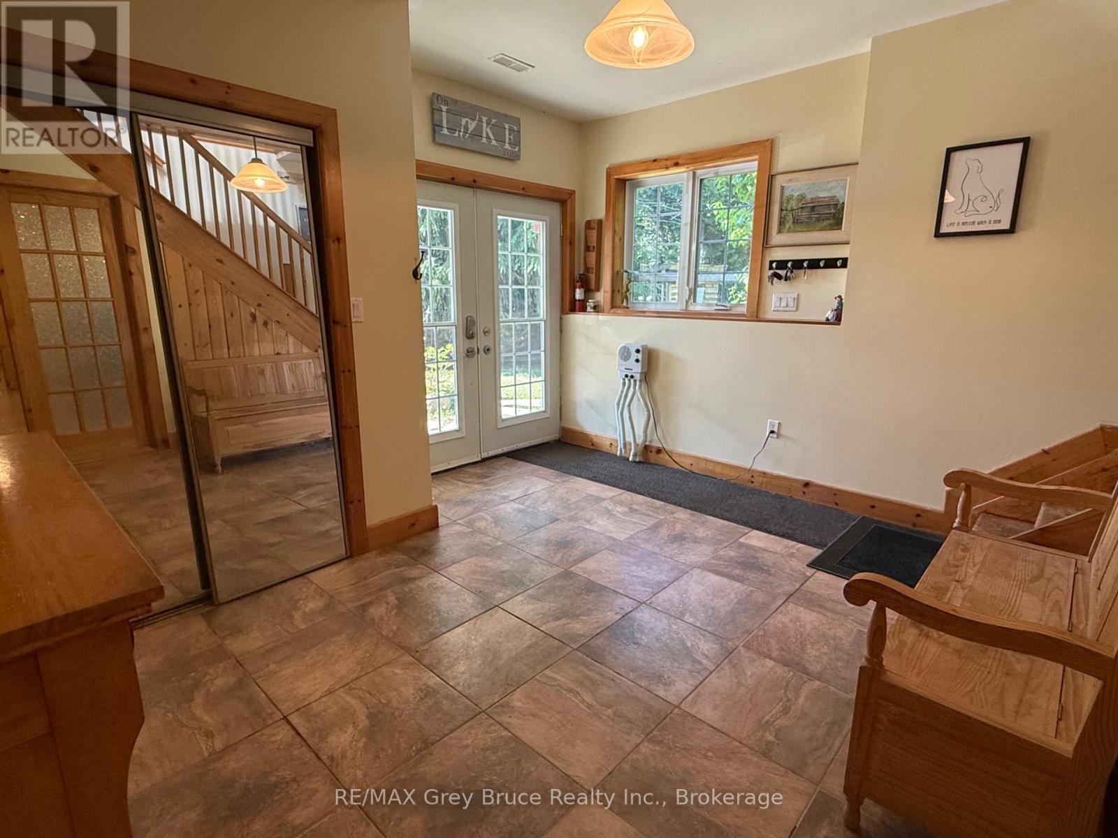 501192 GREY 1 ROAD - 4
