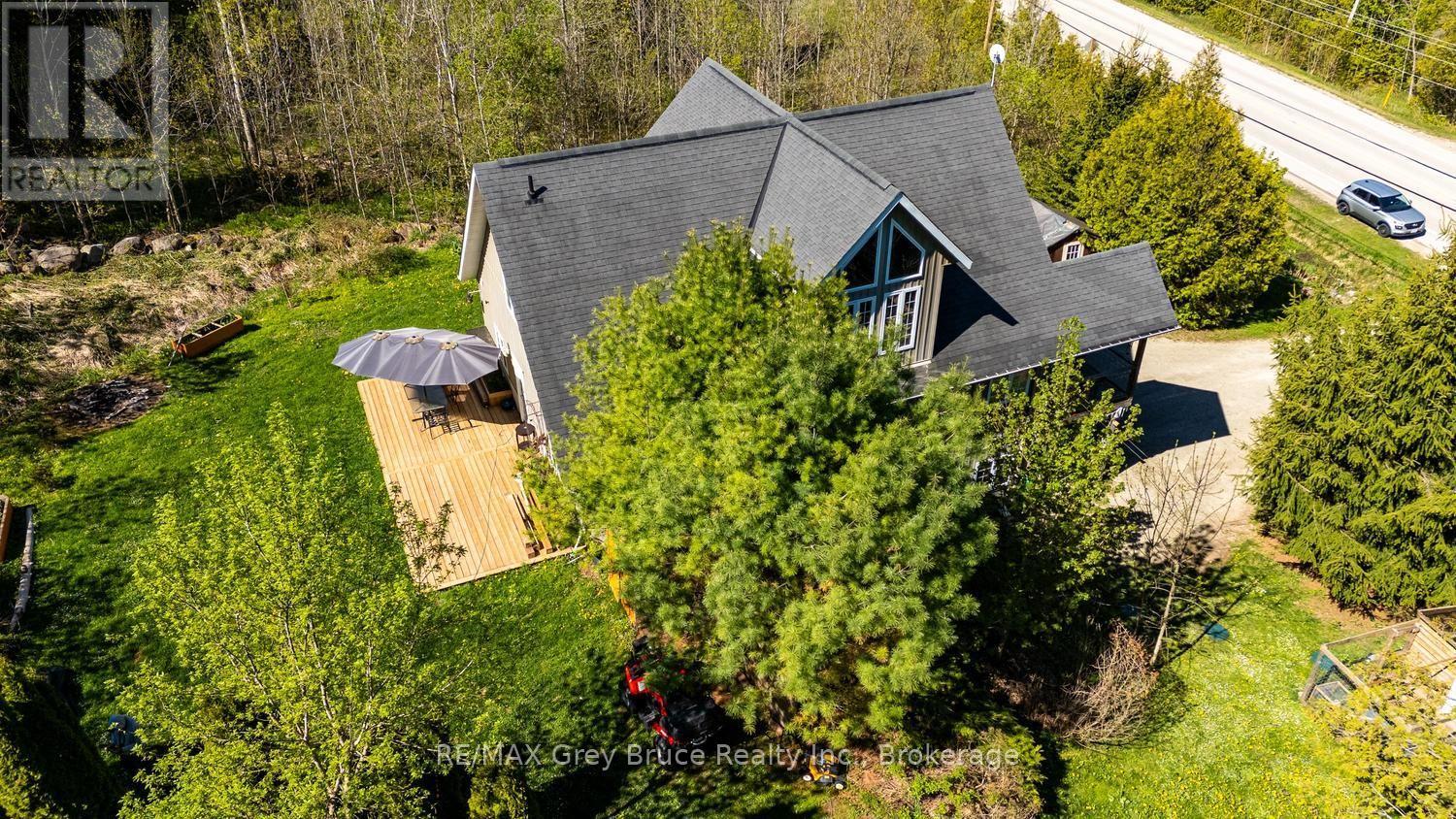 501192 GREY 1 ROAD - 41