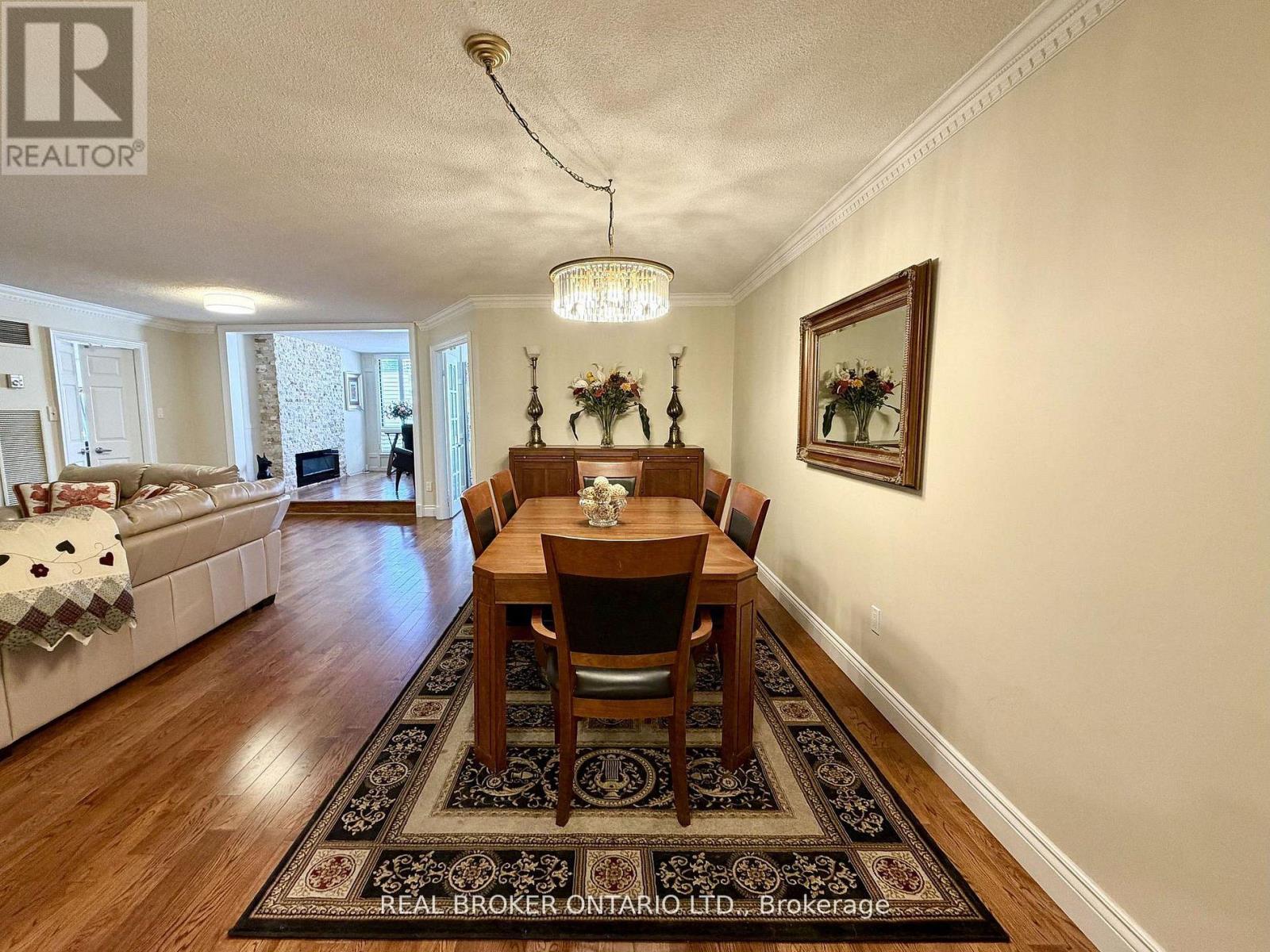 #602 130 CARLTON STREET - Image 10