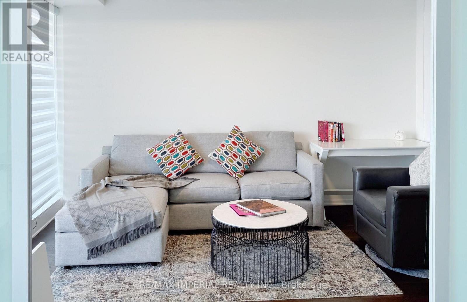 #6407 1 BLOOR STREET E - 15