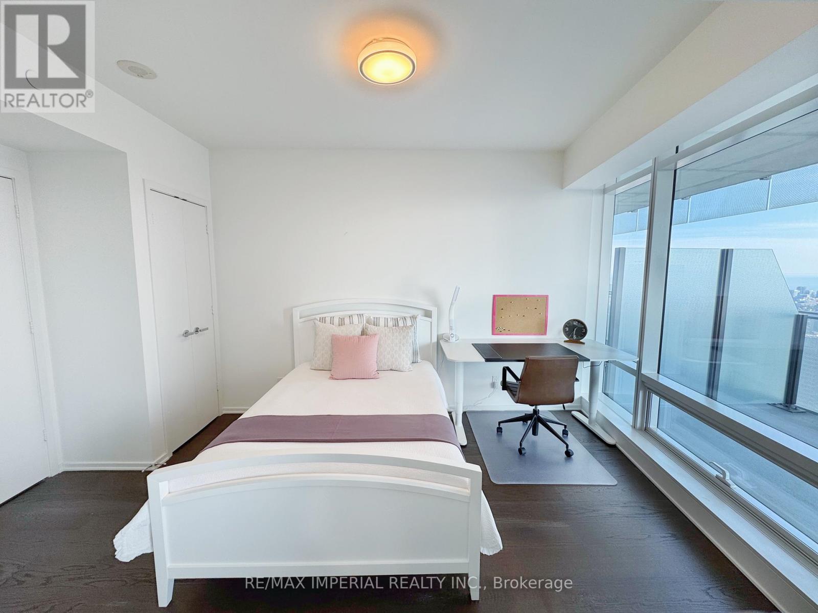 #6407 1 BLOOR STREET E - 17