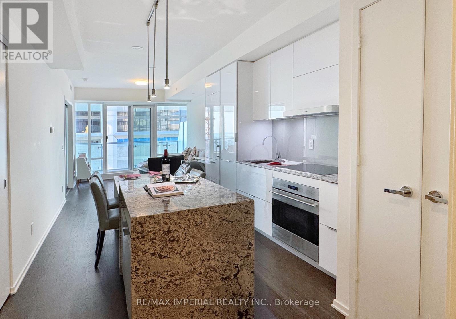 #6407 1 BLOOR STREET E - 5