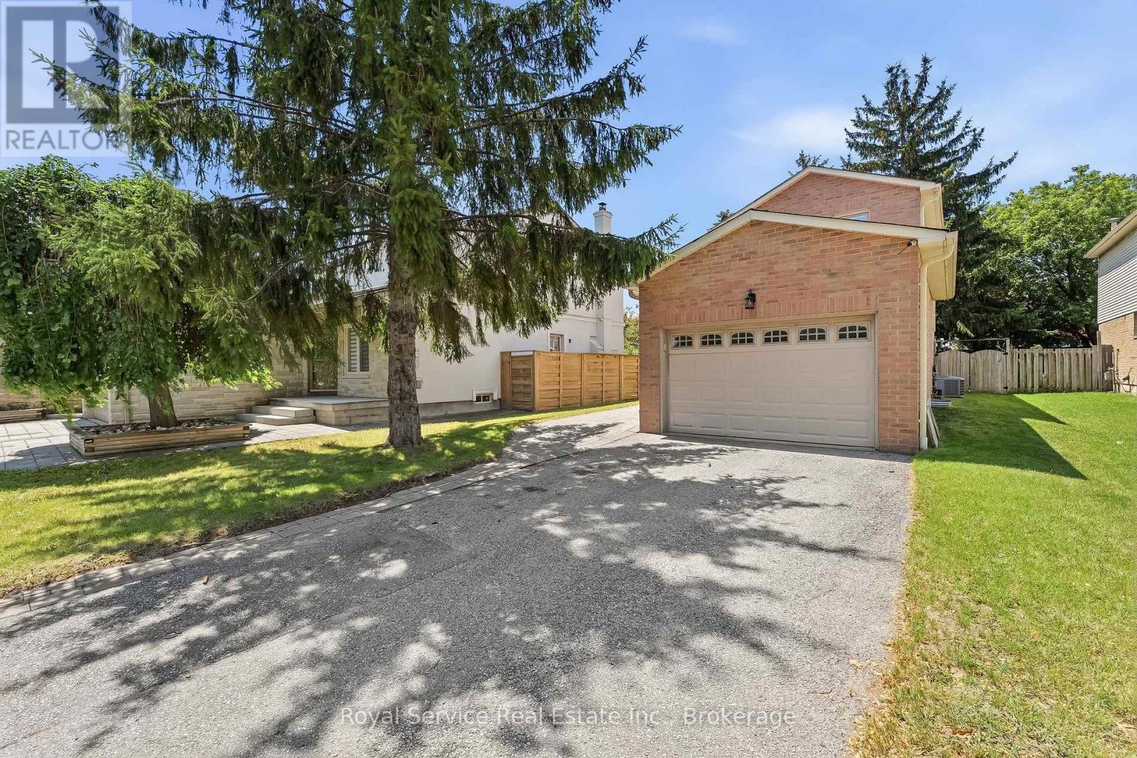 6 GILMOUR DRIVE - 2