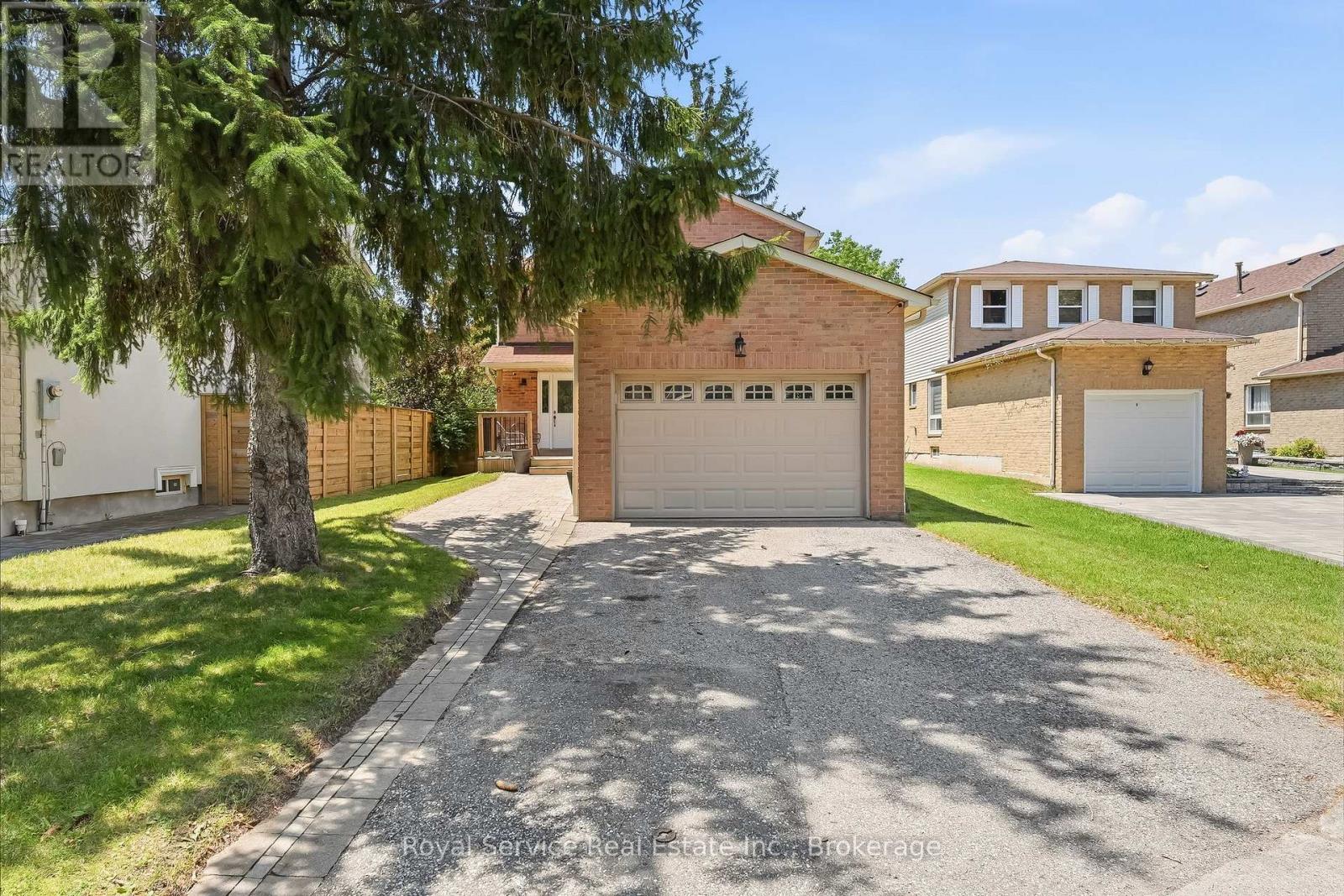 6 GILMOUR DRIVE - 3
