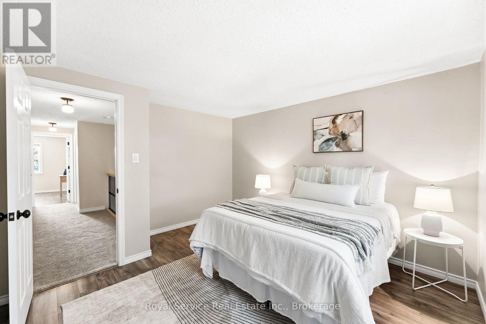 6 GILMOUR DRIVE - 31