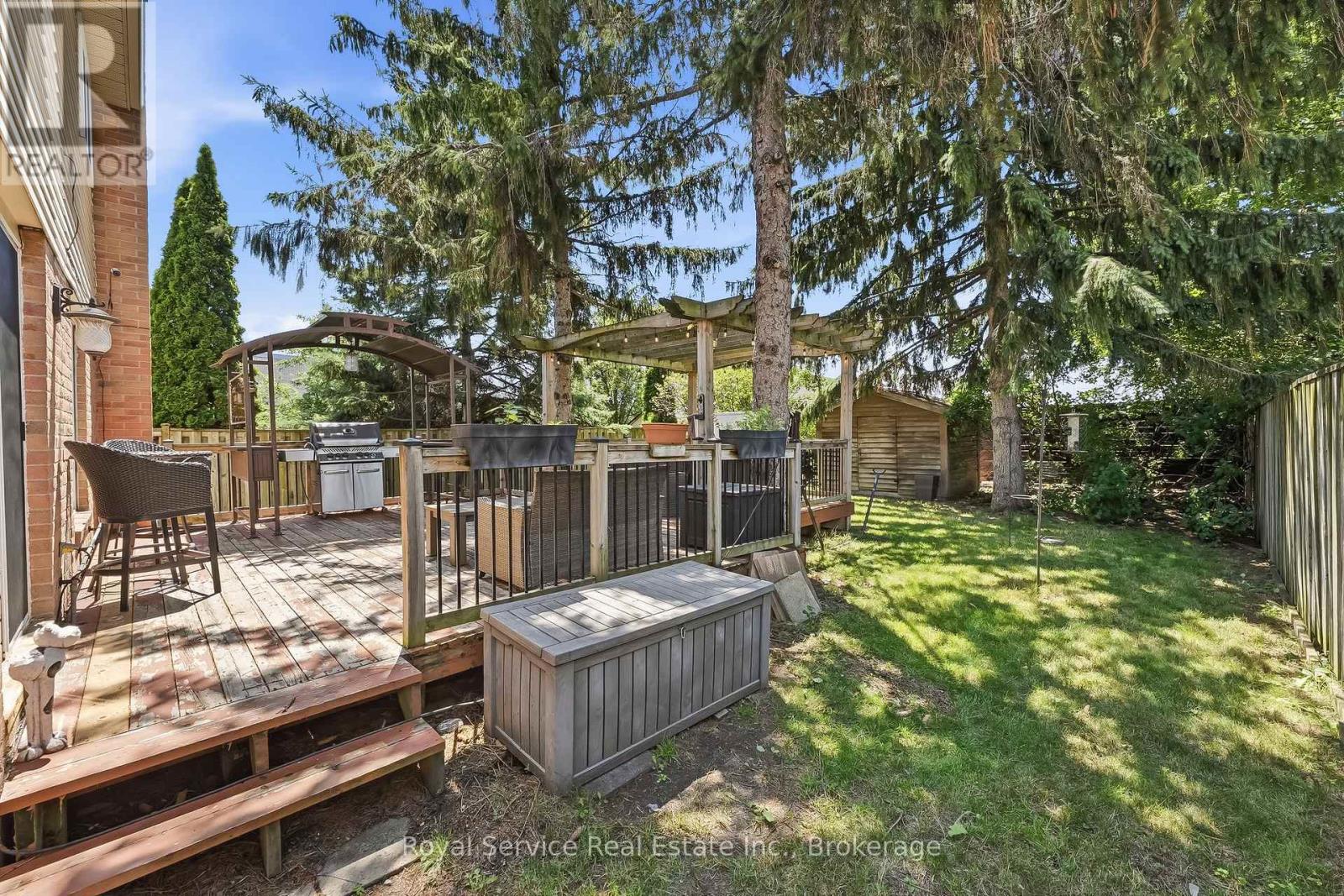 6 GILMOUR DRIVE - 45
