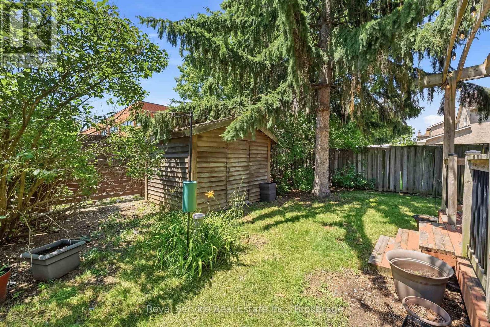 6 GILMOUR DRIVE - 48