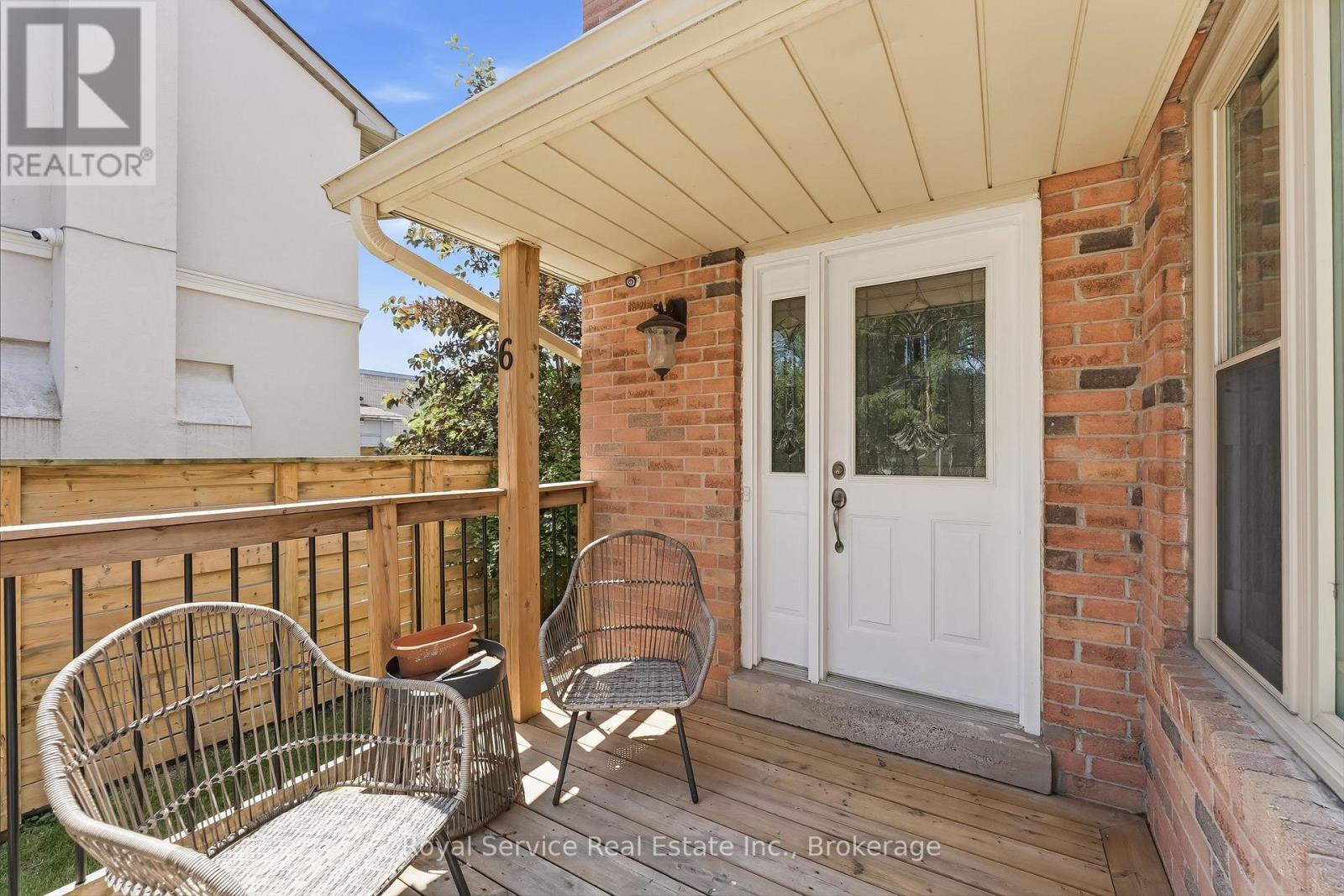 6 GILMOUR DRIVE - 5