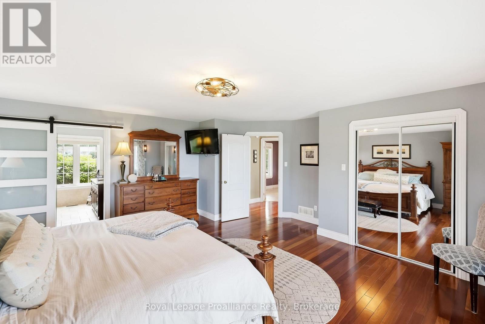 1674 MORRIS AVENUE - Image 21