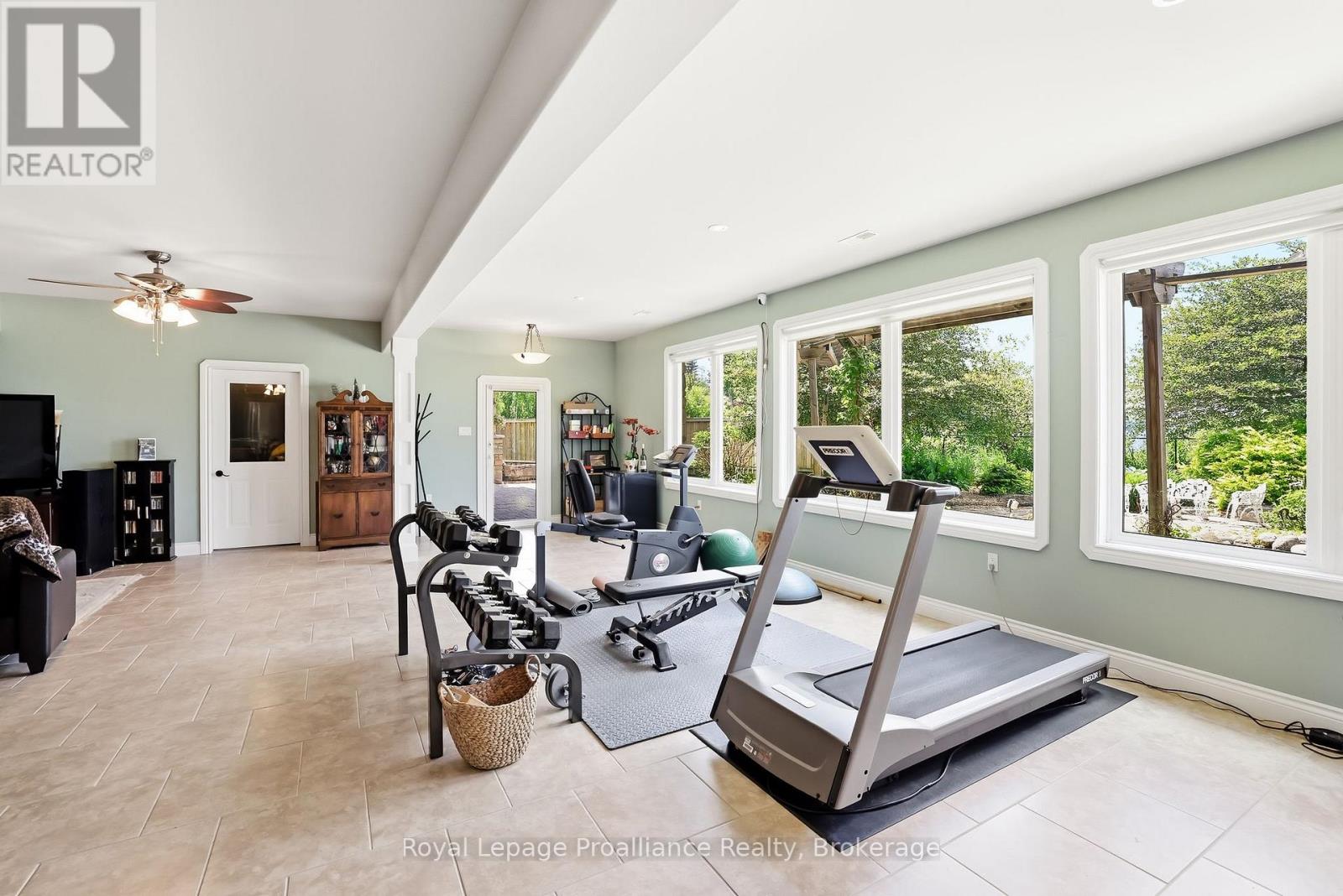 1674 MORRIS AVENUE - Image 29