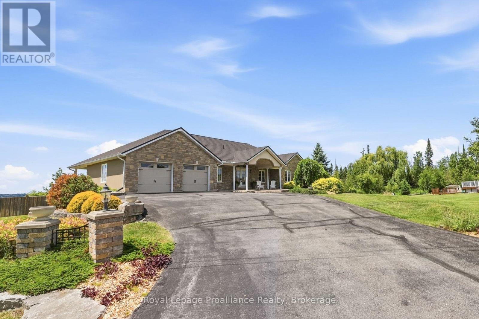 1674 MORRIS AVENUE - Image 3