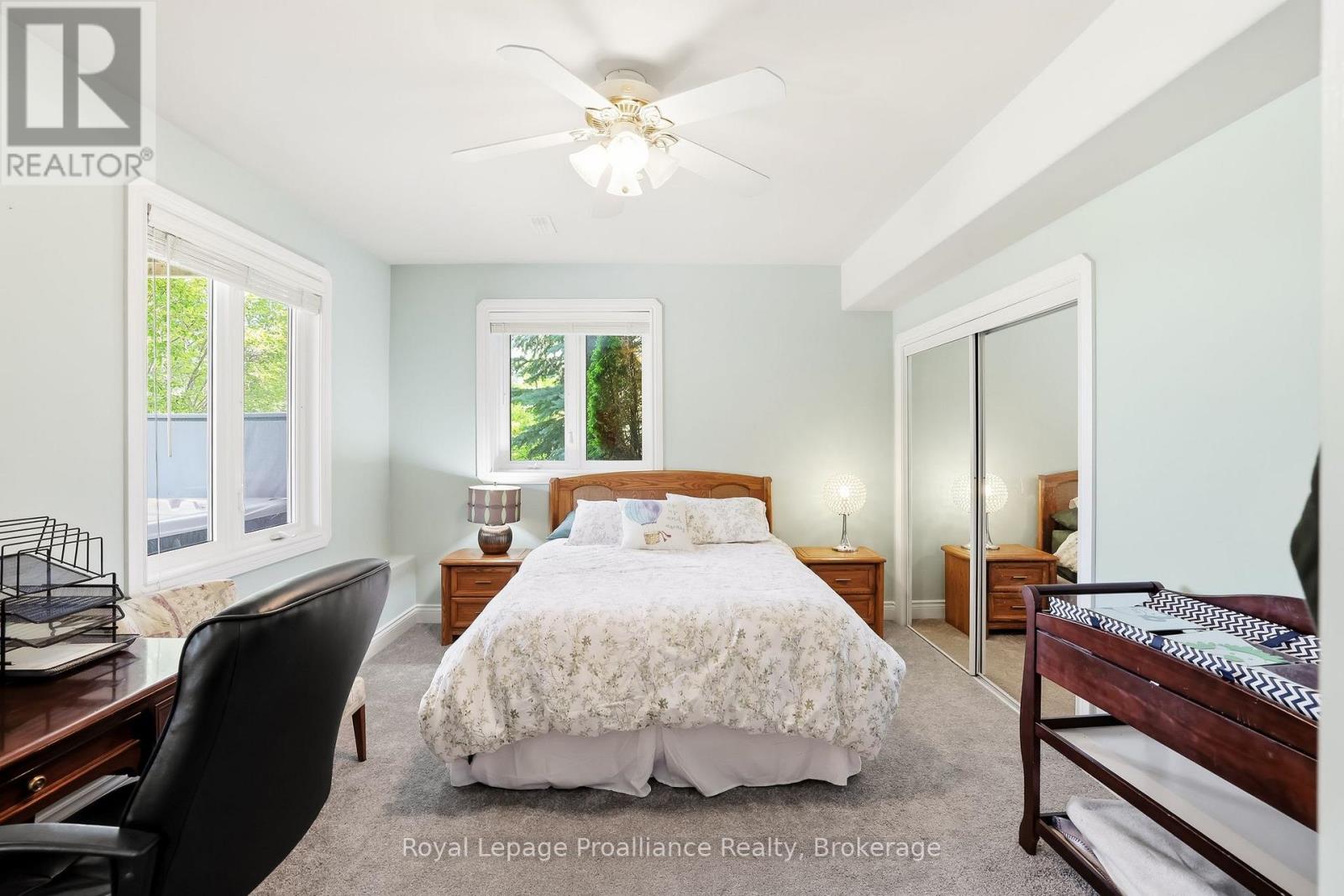 1674 MORRIS AVENUE - Image 32